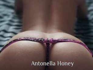 Antonella_Honey