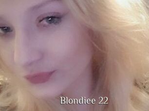 Blondiee_22
