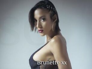 Brunette_xx