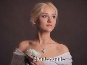 Blondyysmile