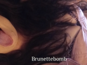 Brunettebomb