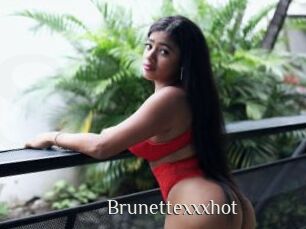 Brunettexxxhot