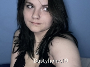 Bustyhoney19