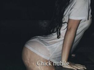 Chick_nubile