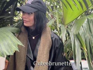 Cuteebrunette