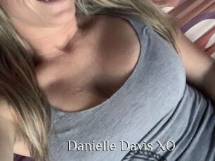 Danielle_Davis_XO
