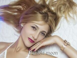 Daniela_moon
