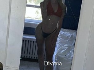 Divinia