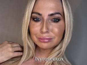 Ivyroseoxox