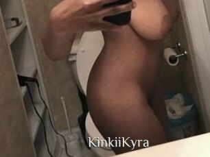 KinkiiKyra