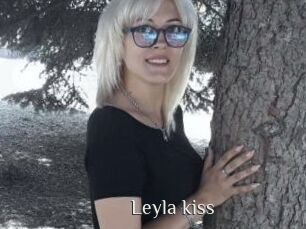 Leyla_kiss