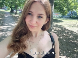 Lunatoned