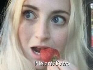 Melanie_Daisy
