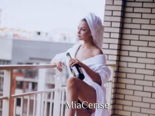 MiaCerise