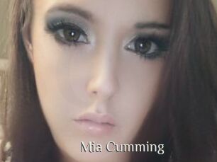 Mia_Cumming