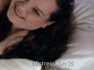 MistressRiley29