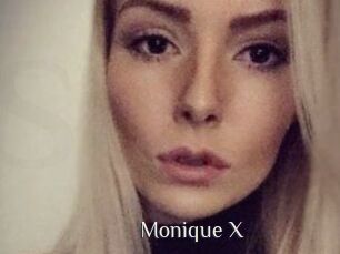 Monique_X