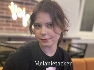 Melanietacker