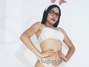 Miagrey19