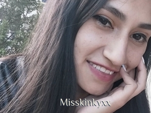Misskinkyxx