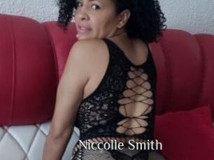 Niccolle_Smith