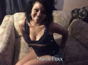 Noelle_Foxx