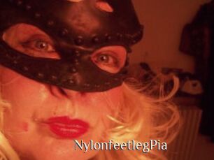 NylonfeetlegPia