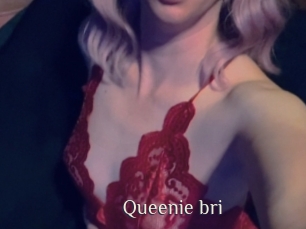 Queenie_bri