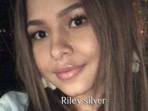 Riley_silver