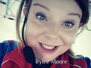 Rylee_Moore