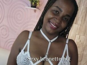 Sexy_brunette_hot