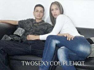 TWOSEXYCOUPLEHOT