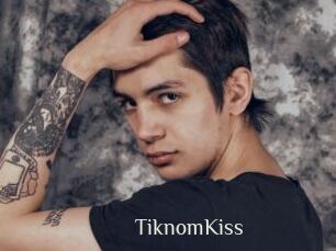 TiknomKiss
