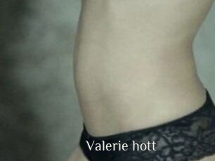 Valerie_hott