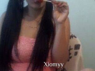 Xiomyy_