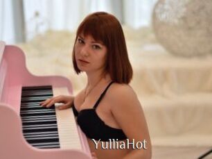 YulliaHot
